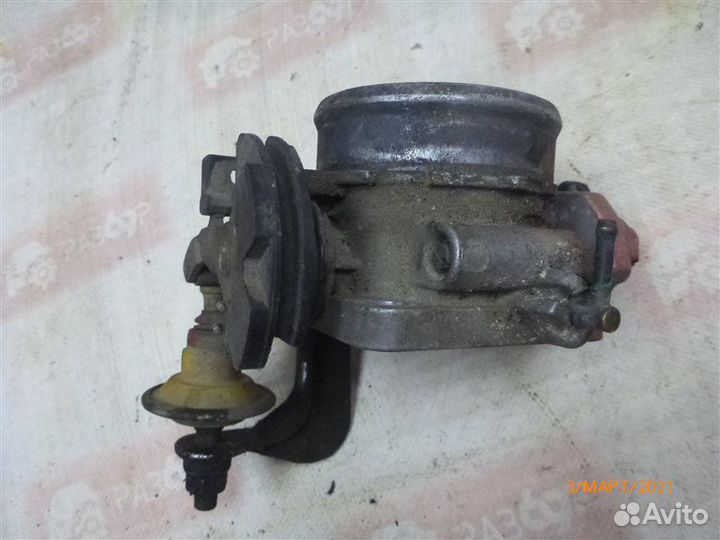 Заслонка дроссельная Volkswagen Passat B3 2E 1991