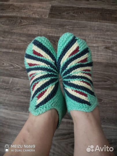 Домашние тапочки вязаные