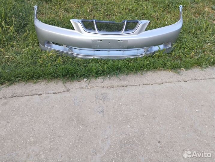 Передний бампер с решеткой радиатора Honda accord