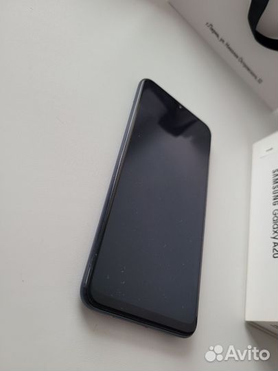 Samsung Galaxy A20, 3/32 ГБ