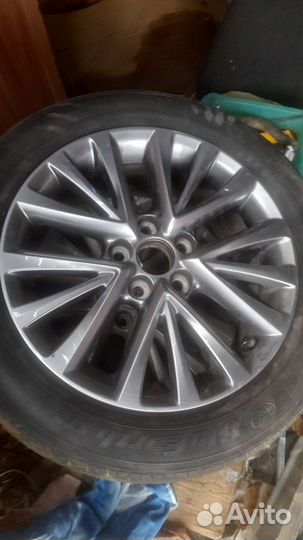 Yokohama BluEarth E70 215/55 R17