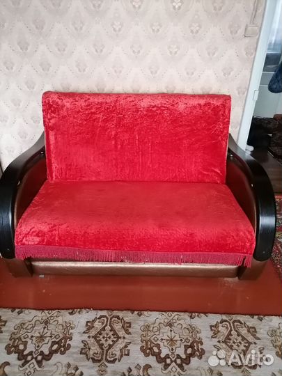 Диван и 2 кресла