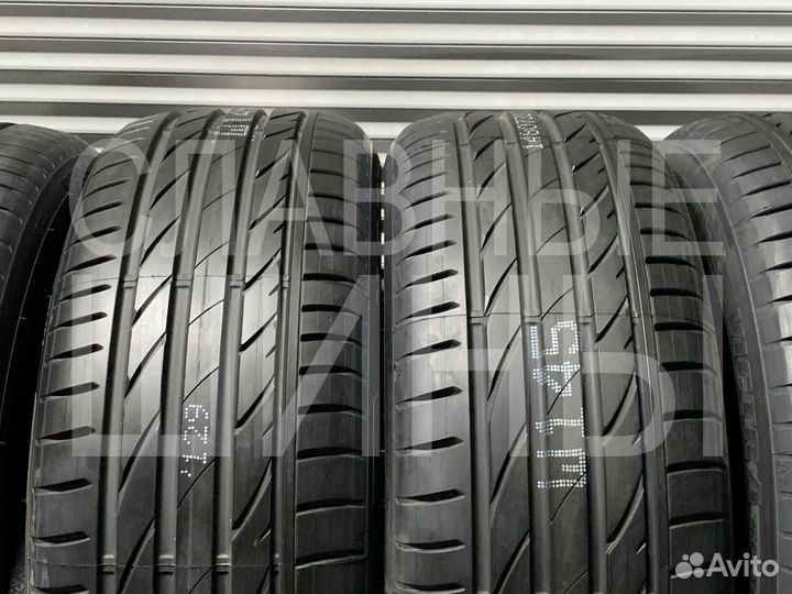 Maxxis Victra Sport VS5 275/35 R20 102Y