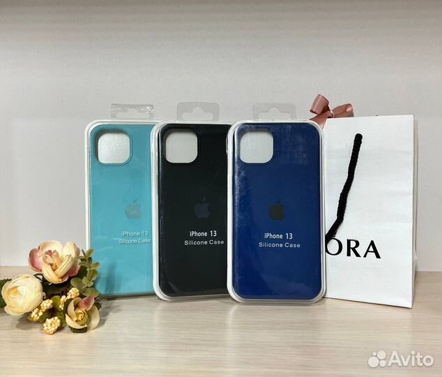 Чехол на iPhone 13