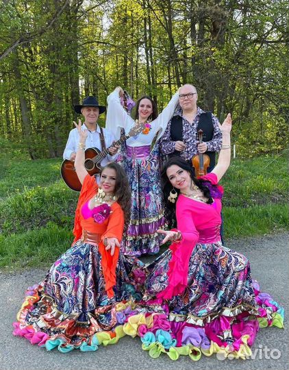 Цыганский ансамбль 