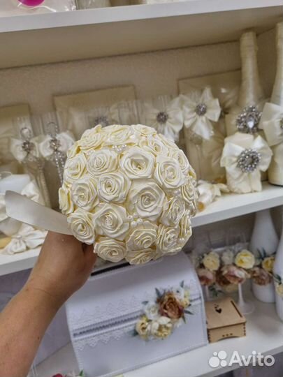 Букет-дублер из атласных цветов