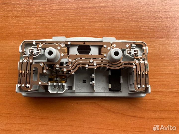 Плафон салонный Vw Touran BSX 2008