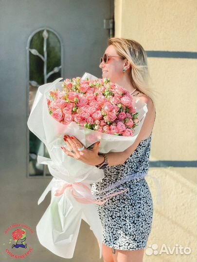 Пионовидная роза, цветы с доставкой