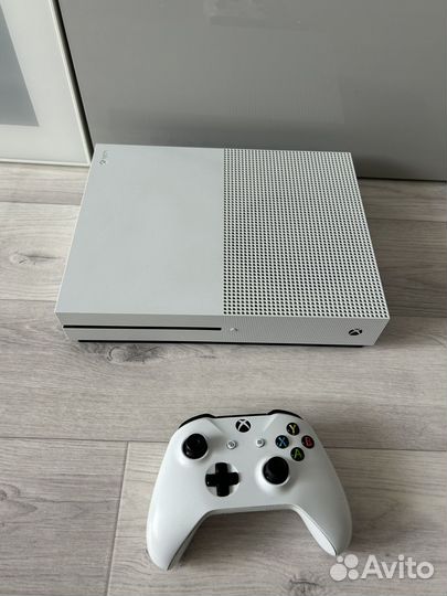 XBox One+NFS,MK X,Forza7,Вальгалла