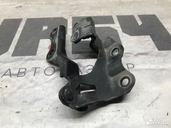 Петля капота передняя правая Lexus Gs350 GRL10