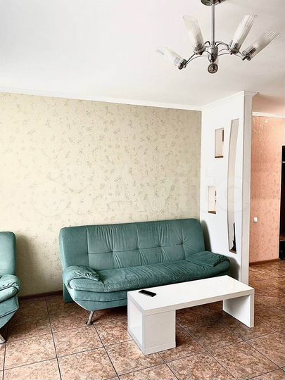 4-к. квартира, 80 м², 3/4 эт.
