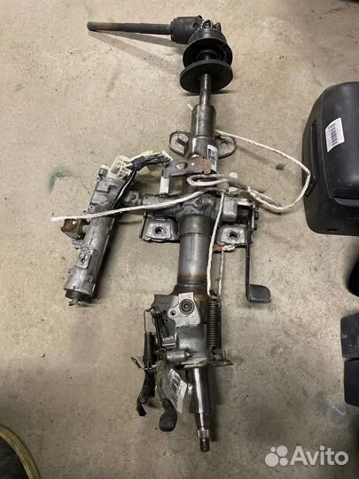 Рулевая колонка на Toyota Cresta JZX100