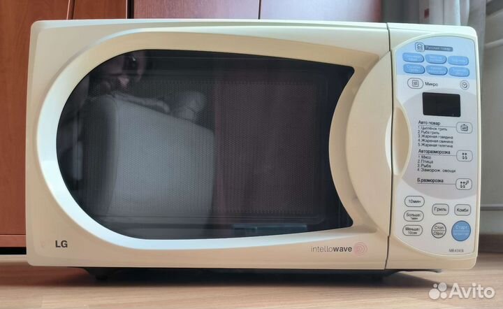 Микроволновая печь с грилем LG MB-4343L