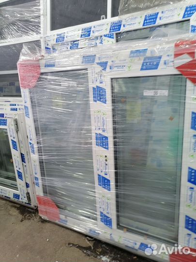 Окна пластиковые 100х100