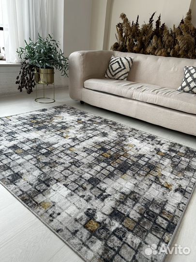 Палас новый