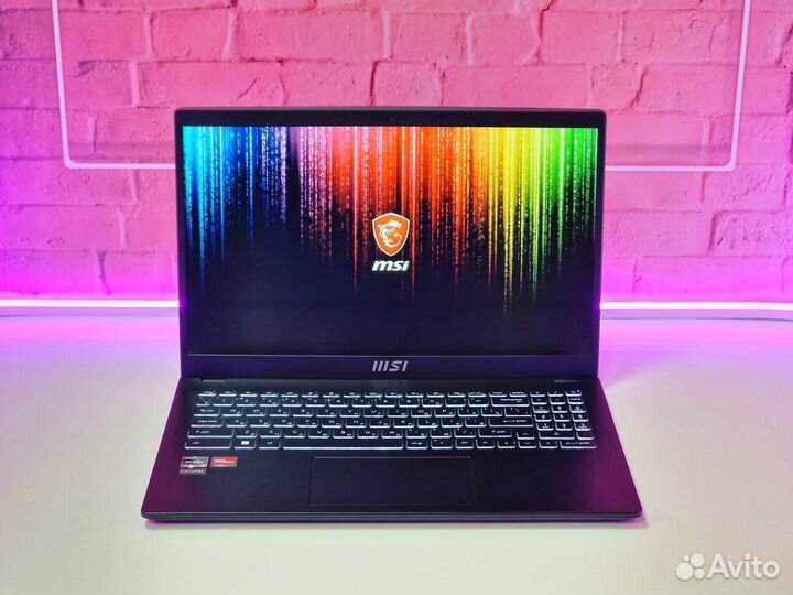 Ноутбук MSI Ryzen 7 7730u 16Gb SSD 512Gb IPS 15.6