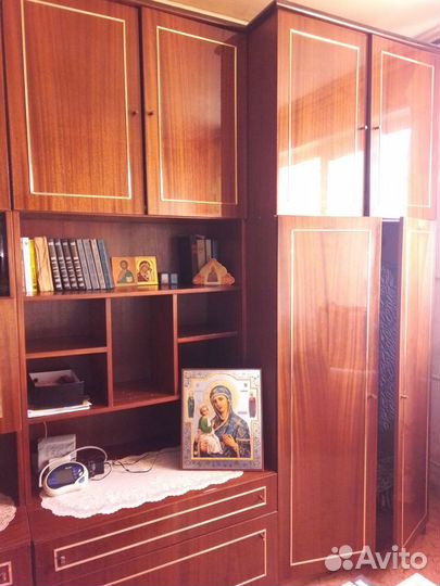 Стенка- ретро СССР - Болгария -80-90 гг + люстра