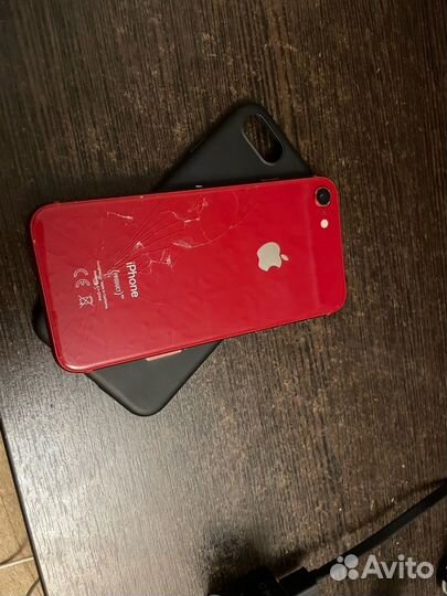 iPhone 8, 64 ГБ