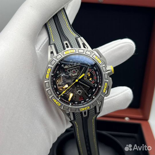 Часы roger dubuis