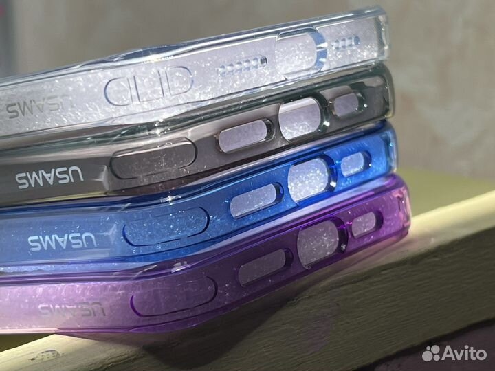 Силиконовый чехол на iPhone 14