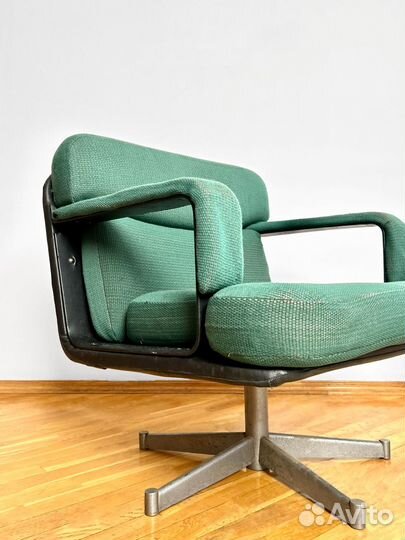 Винтажное кресло Space Age mid-century modern