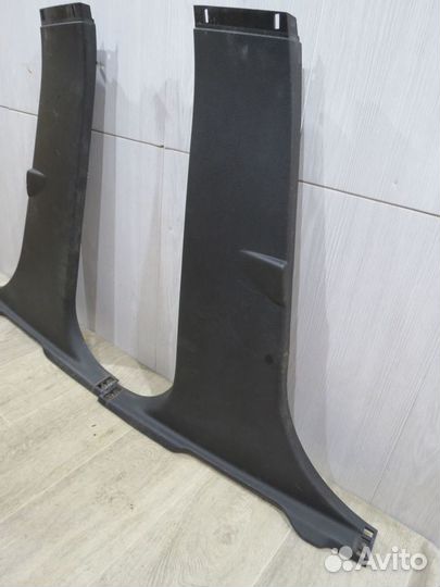 Обшивка средней стойки Ford Focus 3