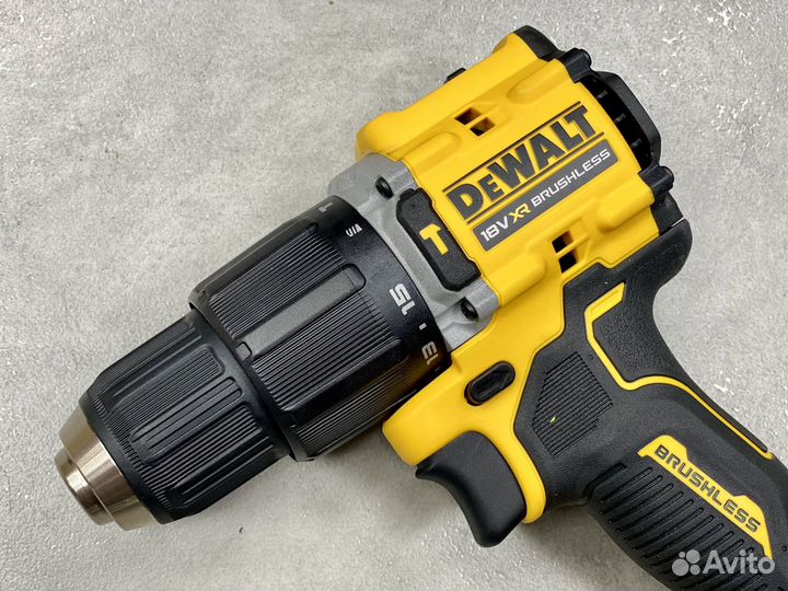 Аккумуляторный шуруповерт dewalt DCD100