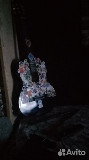 Акустическая гитара