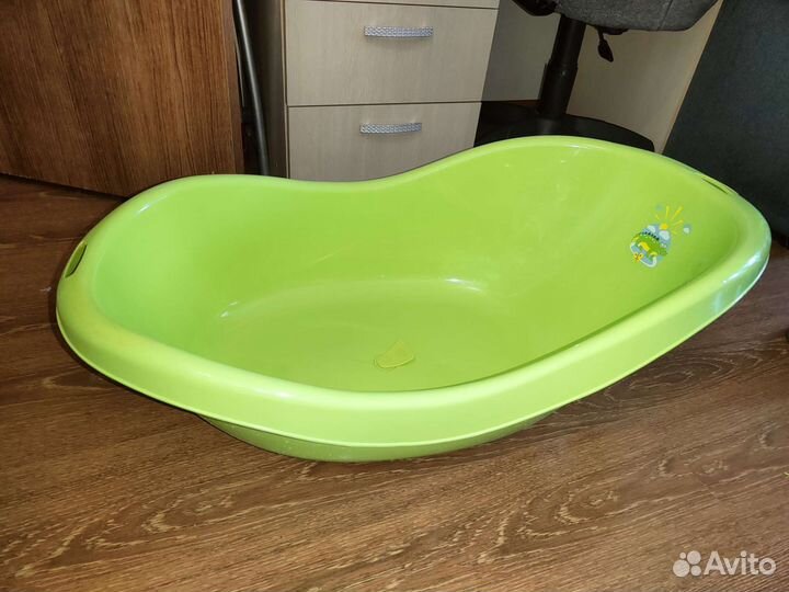 Ванночка для купания с горкой