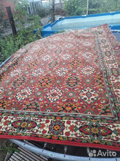 Ковер шерстяной