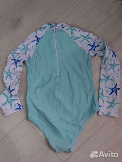 Продам купальники для девочки (3 шт)