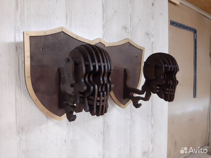 Вешалка для мотоэкипировки