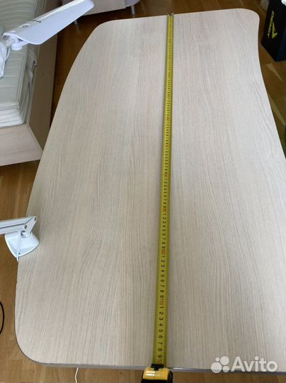 Письменный стол и тумба на колесах бу