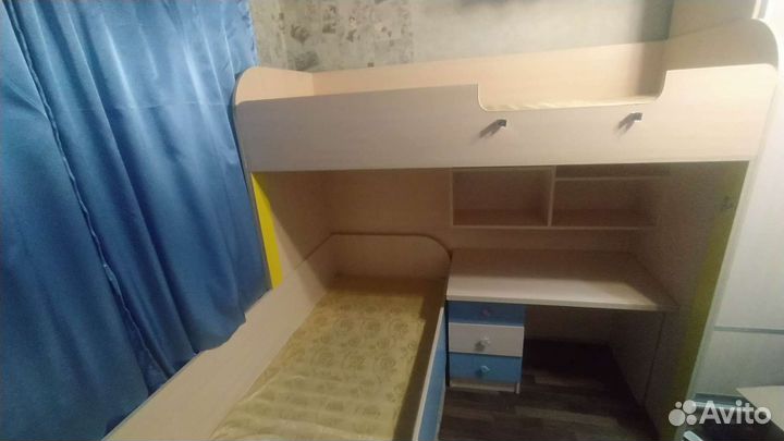 Двухъярусная кровать бу с матрасами