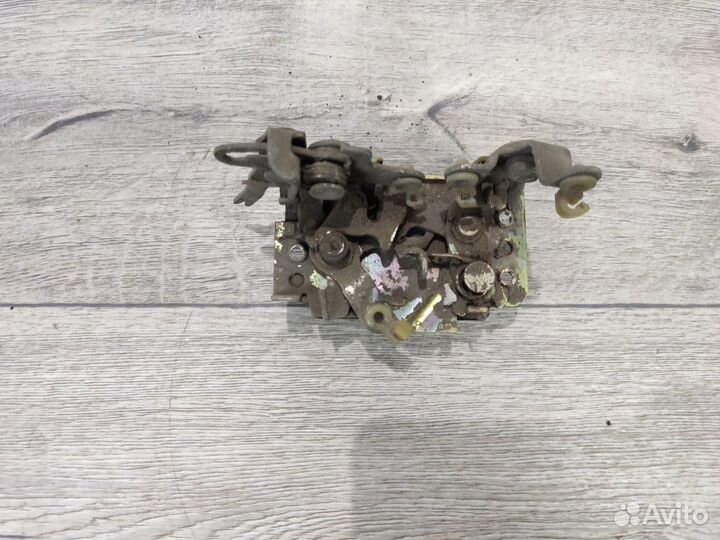 Замок двери задней левой Nexia Нексия