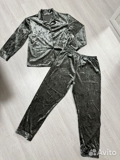 Домашняя пижама из велюра