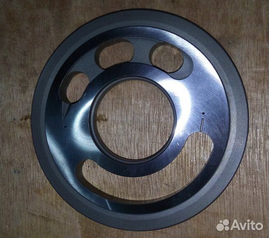 Распределитель правый для гидравлического насоса K