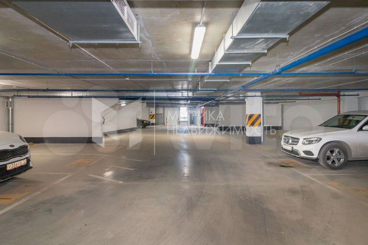 Машиноместо, 14 м²