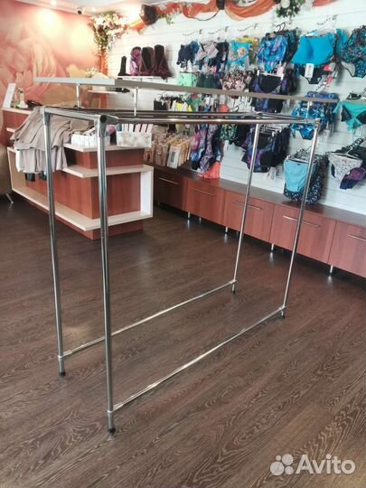 Вешало напольное