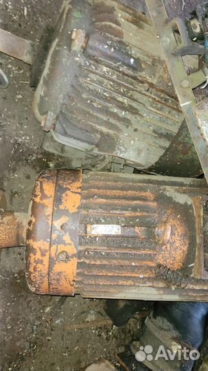 Генераторы и электромоторы