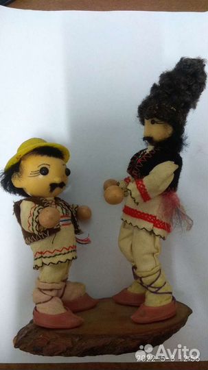 Статуэтка кукла