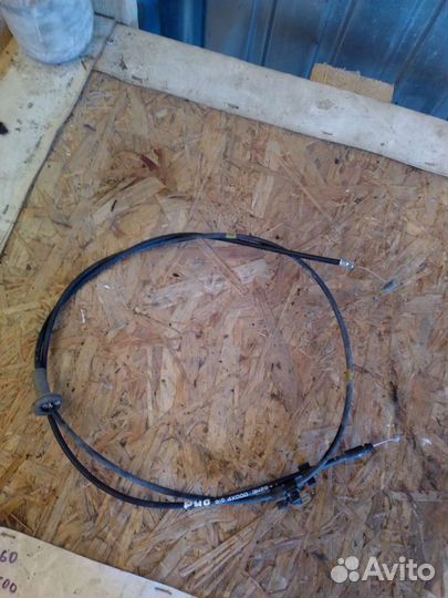 Трос капота Kia Rio 3 Hyundai Solaris 1