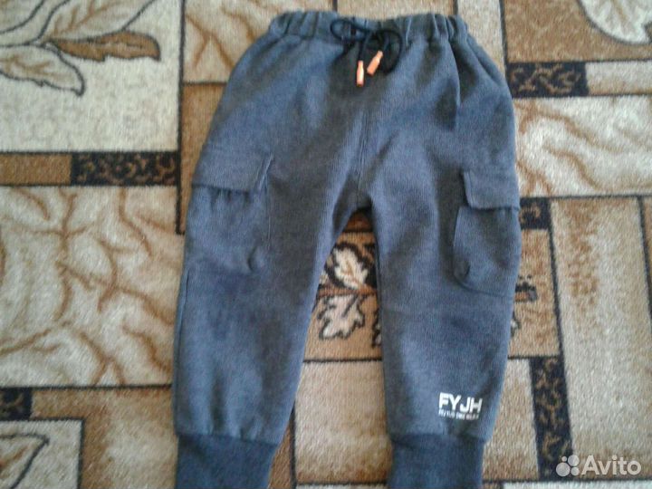 Детские джинсы и спортивные штаны