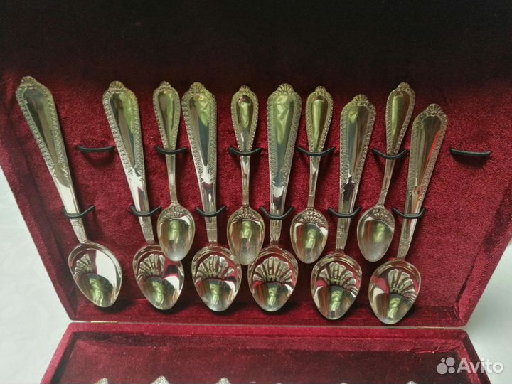 Столовое серебро на 6 персон вес 1500гр 