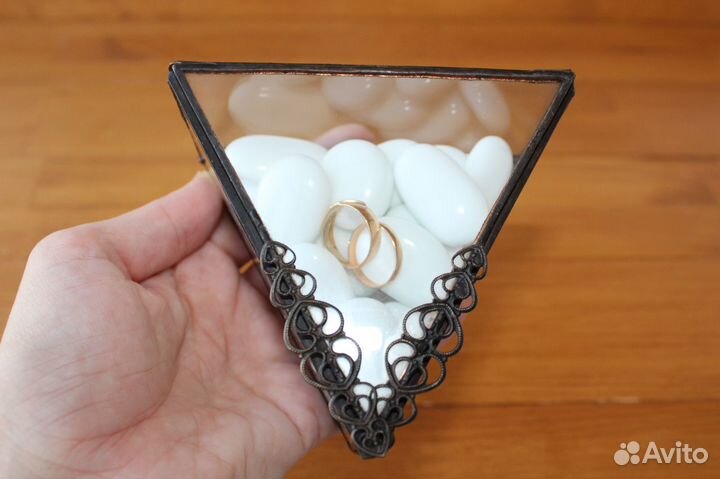 Свадебная шкатулка для колец из стекла. Черн.швы