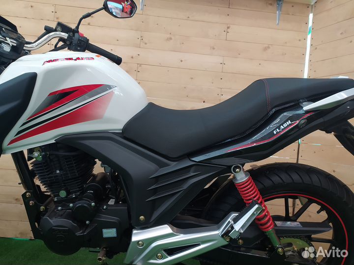 Мотоцикл дорожный Motoland flash 200 c птс