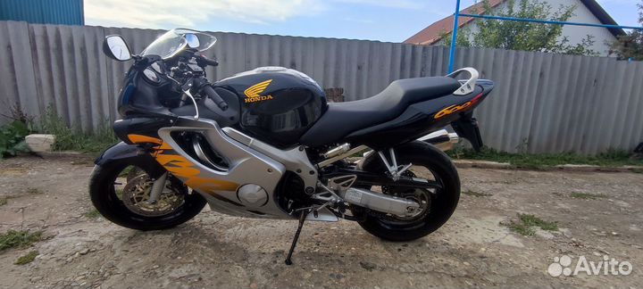 Honda CBR600F4
