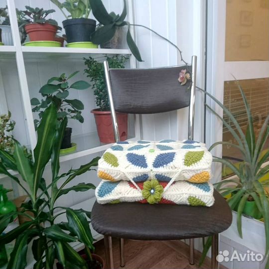 Вязаный детский плед ручной работы