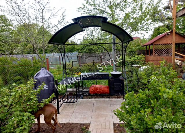 Мангал с крышей
