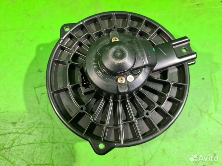 Моторчик отопителя для Honda CR-V 2002-2006